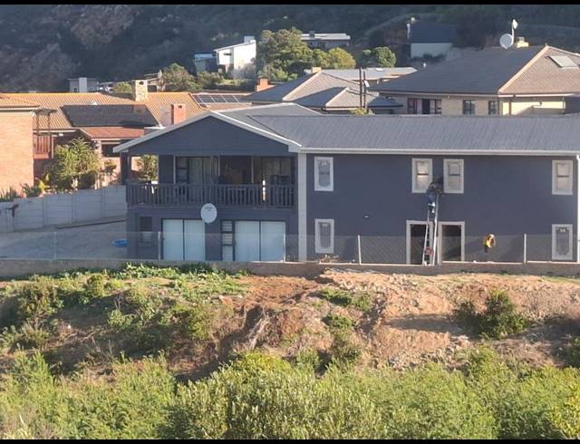 3 BEDROOM HOUSE FOR SALE IN ISLAND VIEW